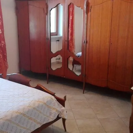 Porzione Di Villetta *